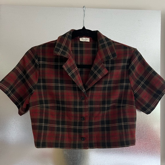 Brandy Melville Plaid Cropped Button-Up - Picture 1 of 2